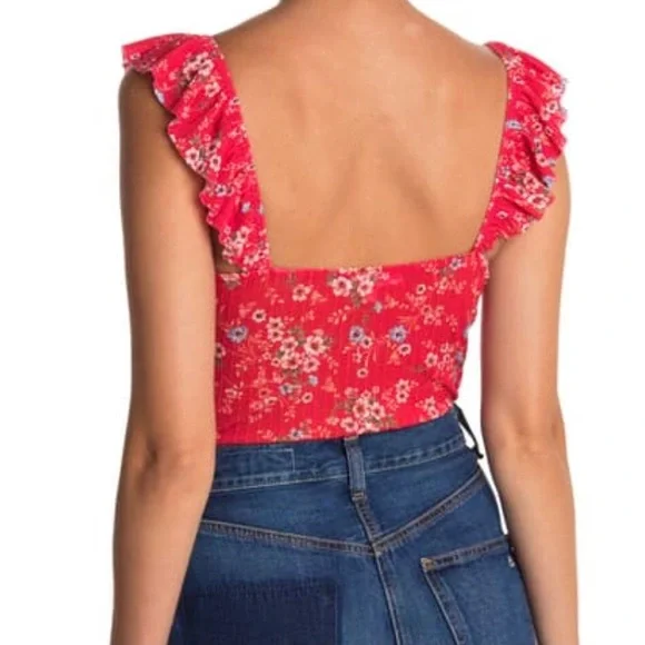 SOCIALITE Red Floral Flutter Sleeve Bodysuit - Picture 3 of 12